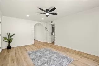 Photo #2: SW25182211 Listing 