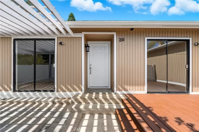 MLS: SW25214960 Condo For Sale