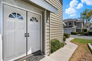 Photo #2: SW25219835 Listing 