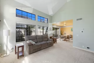 Photo #6: SW25219835 Listing 