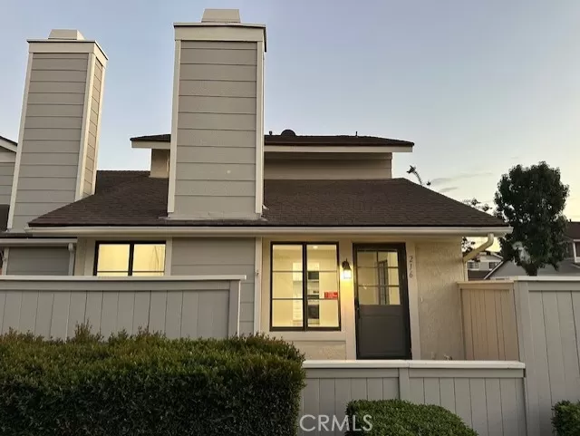 MLS: SW25221490 Condo For Sale