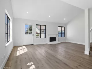 Photo #3: SW25221490 Listing 