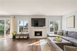 Photo #2: SW25248413 Listing 