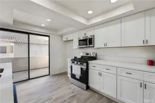 Photo #5: SW26013016 Listing 