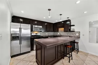 Photo #5: SW26053442 Listing 