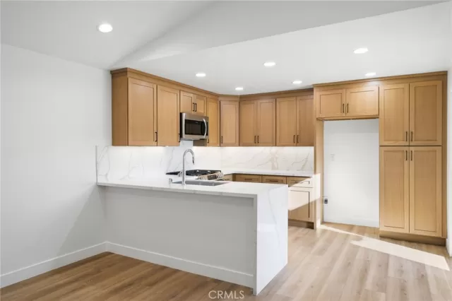 MLS: SW26056107 Condo For Sale