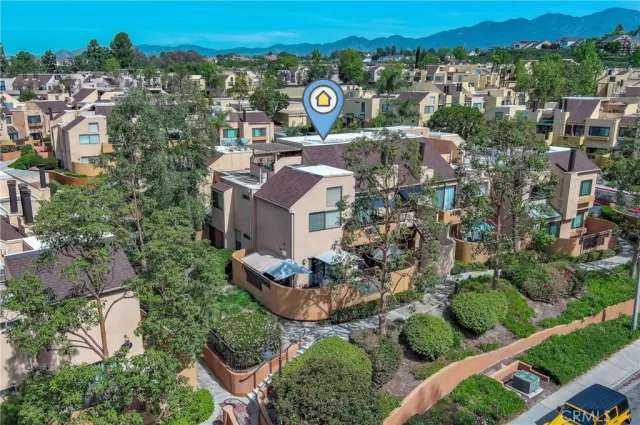 MLS: SW26058787 Condo For Sale