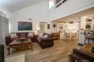 Photo #4: SW26058787 Listing 