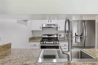 Photo #4: SW26076168 Listing 