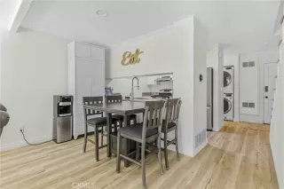 Photo #6: SW26076168 Listing 