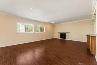 Photo #3: SW26079271 Listing 