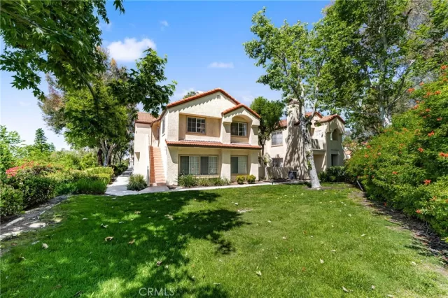 MLS: SW26097132 Condo For Sale