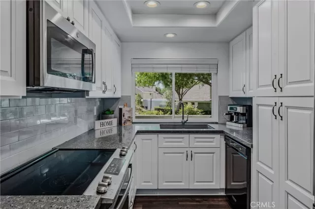 MLS: SW26104459 Condo For Sale