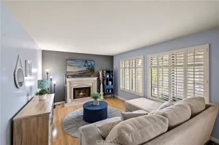 Photo #2: SW26115477 Listing