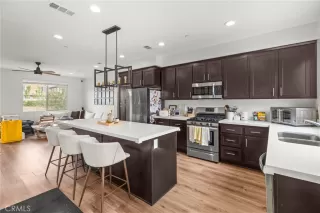 Photo #5: SW26120376 Listing 