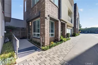 Photo #6: SW26138809 Listing 