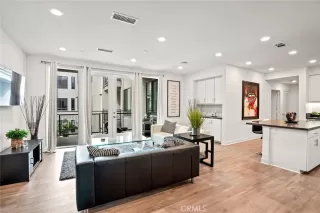 Photo #1: TR22242529 Listing