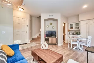 Photo #4: TR22244687 Listing 