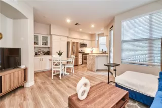 Photo #6: TR22244687 Listing 