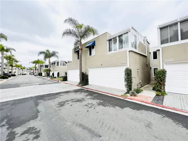 MLS: TR22253243 Condo For Sale