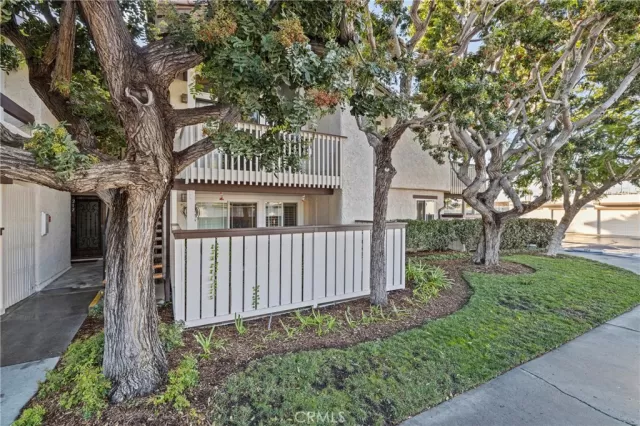 MLS: TR22254926 Condo For Sale