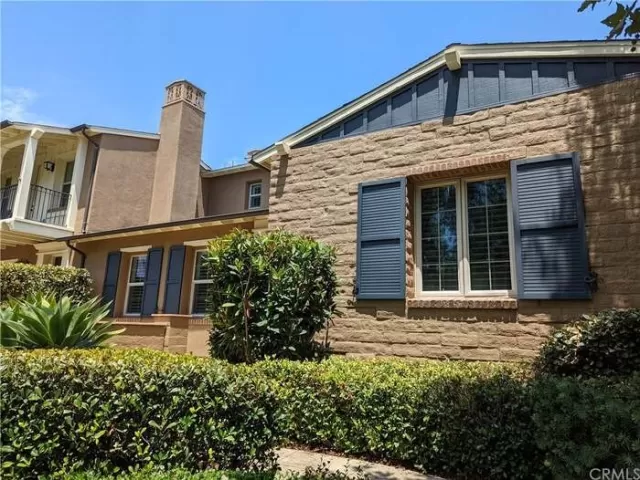 MLS: TR22257091 Condo For Sale