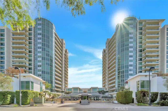 MLS: TR23021227 Condo For Sale