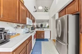 Photo #3: TR23025351 Listing 