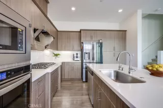 Photo #2: TR23068065 Listing