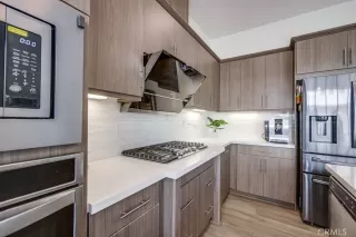 Photo #6: TR23068065 Listing