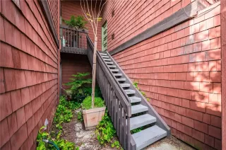 Photo #2: TR23080649 Listing 