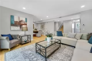 Photo #1: TR23106461 Listing 