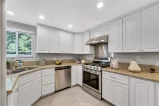 Photo #6: TR23106461 Listing 