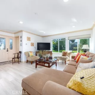 Photo #4: TR23126158 Listing