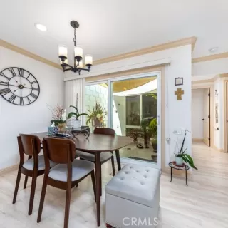 Photo #6: TR23126158 Listing