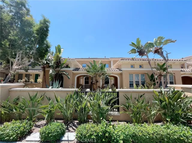 MLS: TR23137183 Condo For Sale