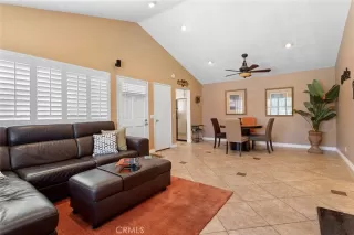 Photo #4: TR23138147 Listing