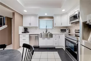 Photo #3: TR23147118 Listing 