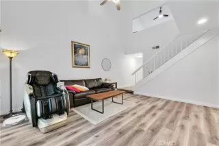 Photo #5: TR23148684 Listing 