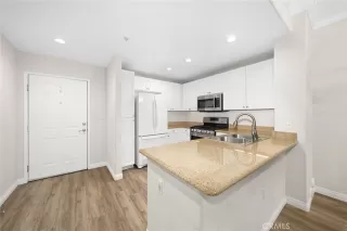 Photo #3: TR23162867 Listing 