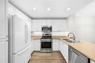 Photo #4: TR23162867 Listing 