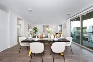 Photo #2: TR23174487 Listing