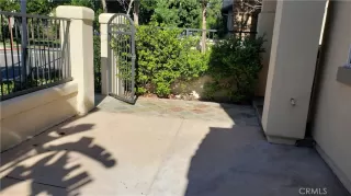 Photo #5: TR23196022 Listing 