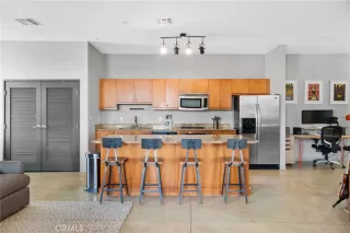 Photo #4: TR23199446 Listing 