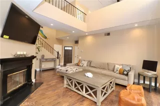 Photo #5: TR23208719 Listing 