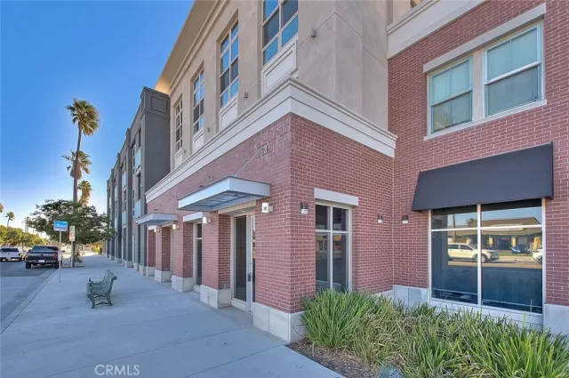 MLS: TR23208981 Condo For Sale