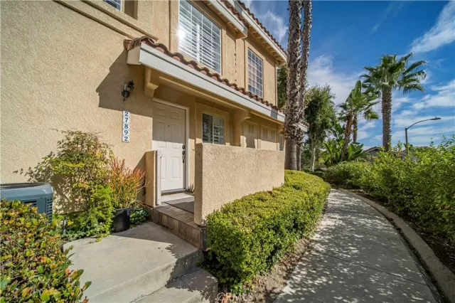 MLS: TR23212151 Condo For Sale