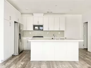 Photo #4: TR23214159 Listing 