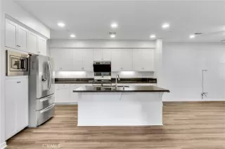 Photo #4: TR23223565 Listing 