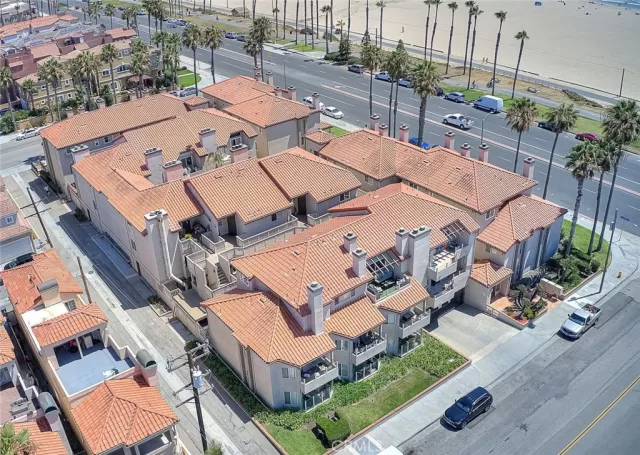 MLS: TR23225860 Condo For Sale